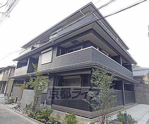京都府京都市伏見区葭島矢倉町 築6年1ヶ月 3階建