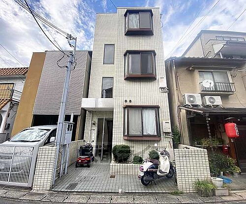 京都府長岡京市開田１丁目 築34年8ヶ月 3階建