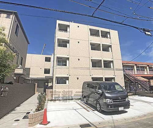 京都府長岡京市長岡１丁目 築6年4ヶ月 4階建