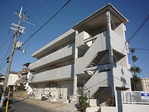 京都府京都市右京区太秦椙ケ本町 築47年8ヶ月 3階建