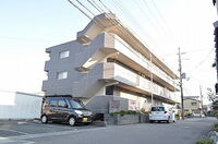 京都府京田辺市田辺辻 3階建 築26年