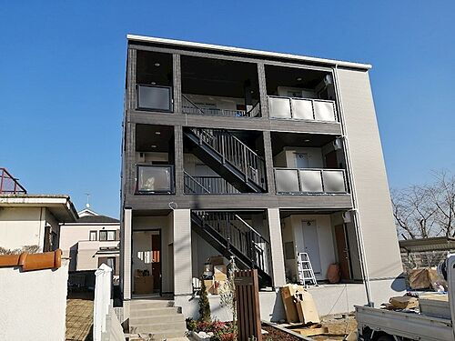 京都府京田辺市三山木直田 3階建 築1年4ヶ月
