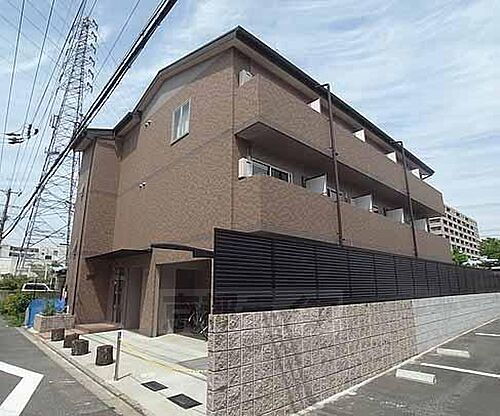 京都府京都市右京区西京極葛野町 築16年10ヶ月 3階建