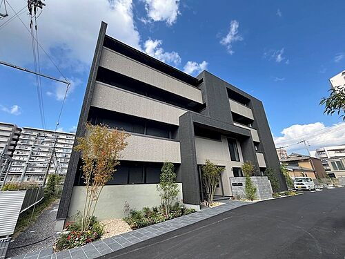 滋賀県草津市大路１丁目 4階建 