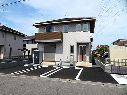 栃木県小山市東城南２丁目 賃貸一戸建て
