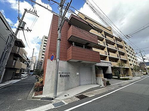 兵庫県神戸市東灘区住吉本町１丁目 3階建 築5年10ヶ月