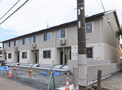 栃木県小山市花垣町１丁目 2階建 