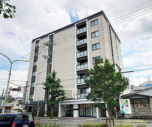 京都府京都市中京区西ノ京樋ノ口町 築4年9ヶ月 7階建