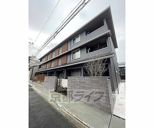 京都府京都市下京区東魚屋町 3階建 築1年未満