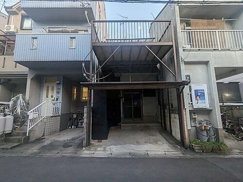 京都府京都市山科区小山一石畑 2階建