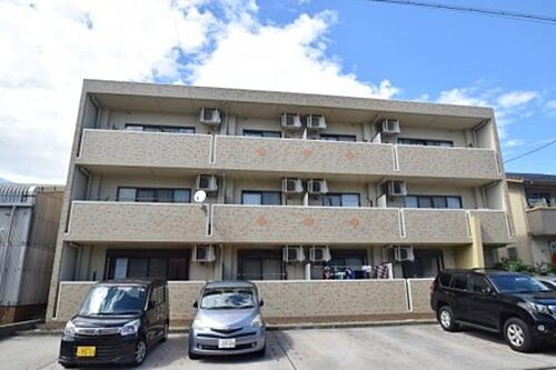 愛知県名古屋市中川区川前町 賃貸マンション