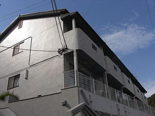 兵庫県神戸市長田区萩乃町３丁目 2階建 築43年4ヶ月