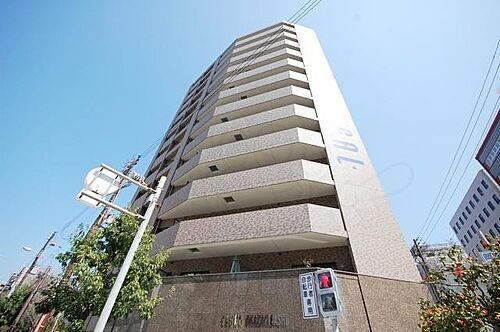 大阪府大阪市西区靱本町２丁目 13階建