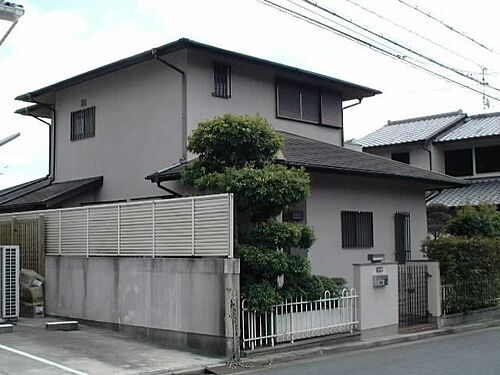 奈良県奈良市東登美ヶ丘４丁目 2階建 築41年5ヶ月