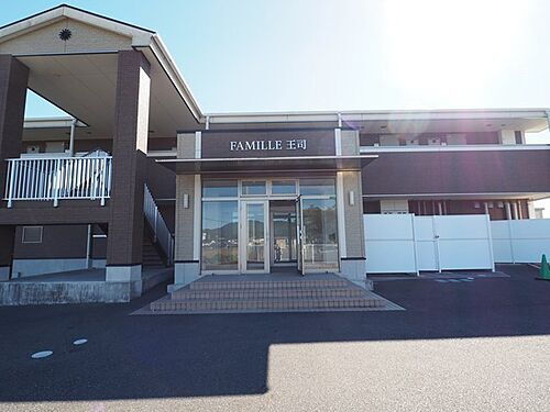 ＦＡＭＩＬＬＥ王司 地上2階地下2階建