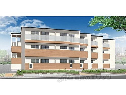 京都府京都市山科区椥辻番所ケ口町  3階建