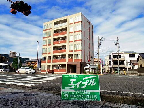 静岡県静岡市葵区南安倍１丁目 6階建 築8年