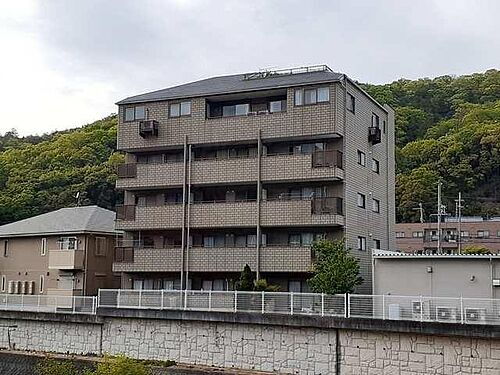 サンセール谷上 5階建