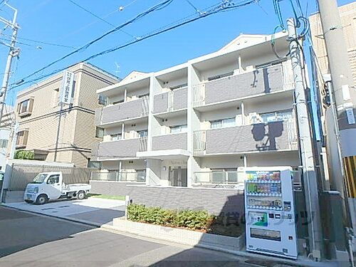 京都府京都市伏見区深草西浦町二丁目 3階建 築6年7ヶ月