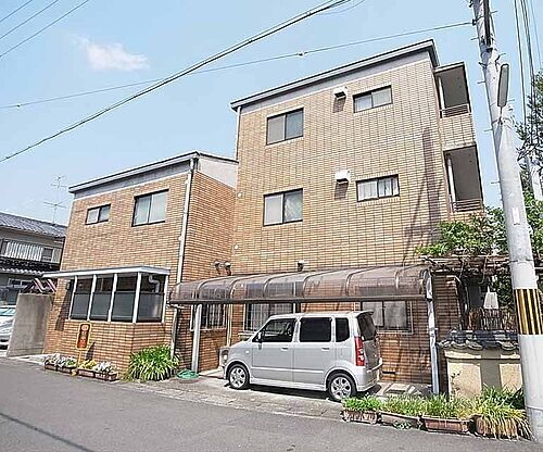 京都府京都市北区大宮北ノ岸町 3階建
