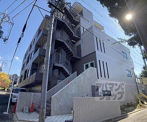 京都府京都市東山区大和大路通四条下る４丁目小松町 5階建 築36年6ヶ月