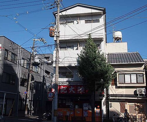 京都府京都市東山区今熊野宝蔵町 築36年10ヶ月 4階建