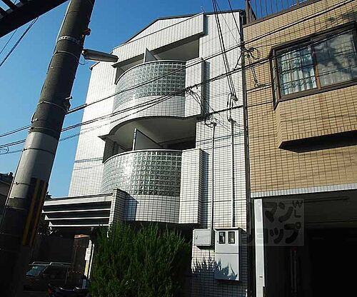 京都府京都市東山区下梅屋町 築35年10ヶ月 3階建