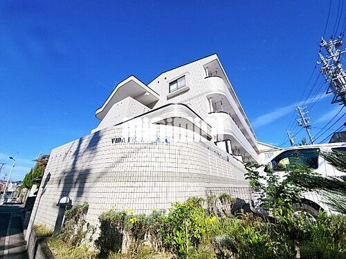 ビダフェリス加藤 3階建
