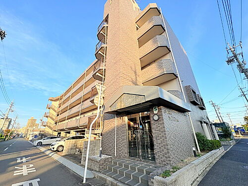 三重県四日市市新正３丁目 賃貸マンション