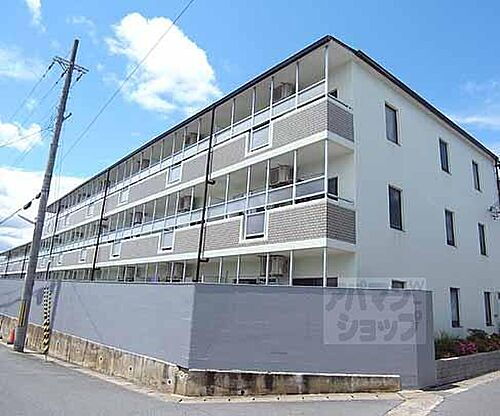 京都府京都市伏見区深草大亀谷大山町 3階建 築33年7ヶ月