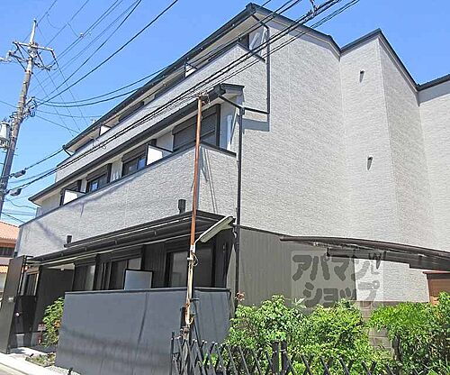 京都府京都市伏見区平野町 築3年5ヶ月 3階建