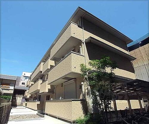 京都府京都市下京区大寿町 3階建