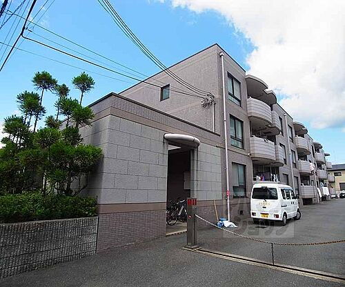 京都府京都市西京区山田猫塚町 築31年 3階建