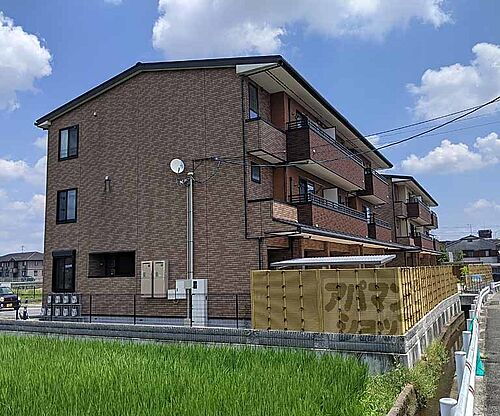 京都府京都市西京区山田南山田町 築10年6ヶ月 3階建