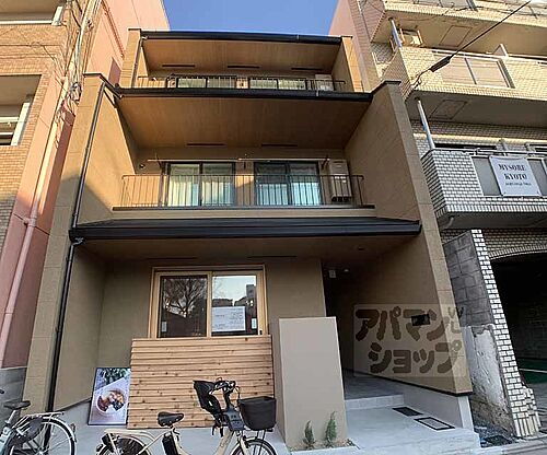 京都府京都市中京区大宮通三条下る三条大宮町 3階建 築4年3ヶ月