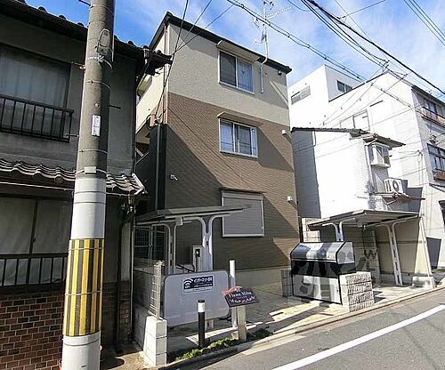 京都府京都市中京区壬生高樋町 3階建 築7年6ヶ月