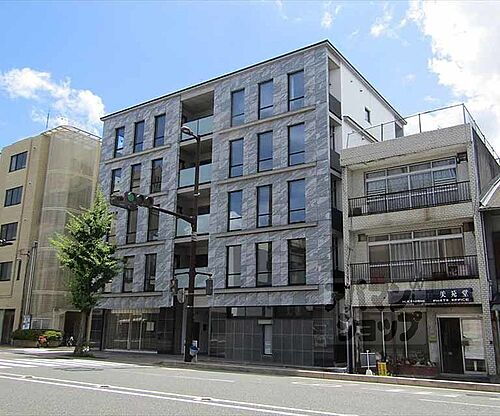 京都府京都市左京区東丸太町 築3年5ヶ月 5階建