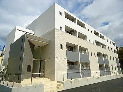 兵庫県姫路市白国１丁目 4階建