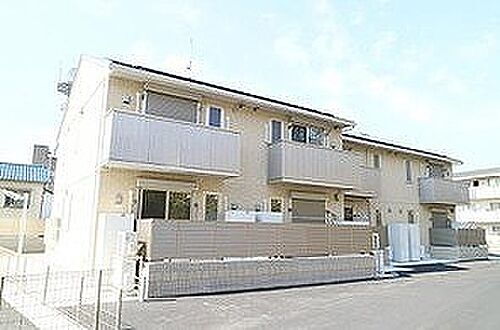 兵庫県三木市芝町 2階建 築8年11ヶ月