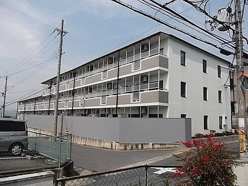 京都府京都市伏見区深草大亀谷大山町 3階建 築34年2ヶ月