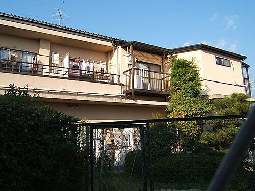京都府久世郡久御山町野村村東 賃貸マンション