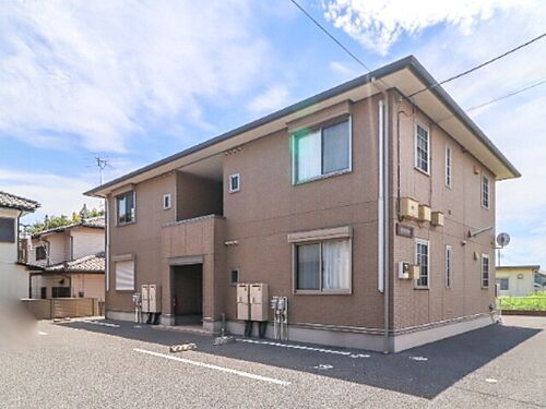 栃木県小山市大字間々田 2階建 築16年8ヶ月