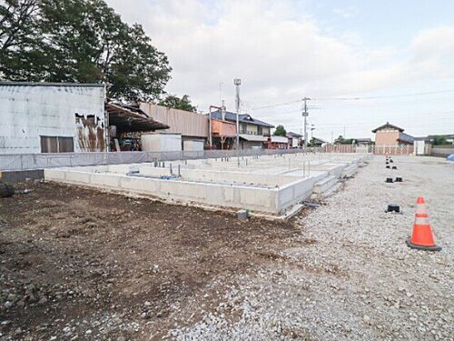 ニラ・エミネンス　Ａ