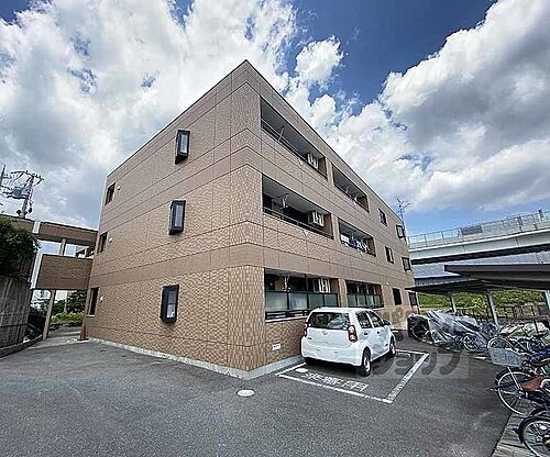京都府長岡京市下海印寺川向井 3階建 築14年6ヶ月