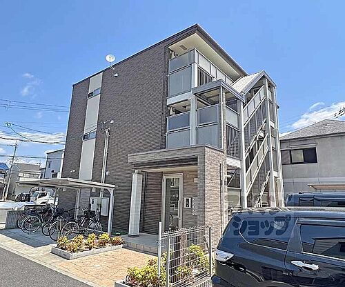 京都府長岡京市神足麦生 築9年3ヶ月 3階建