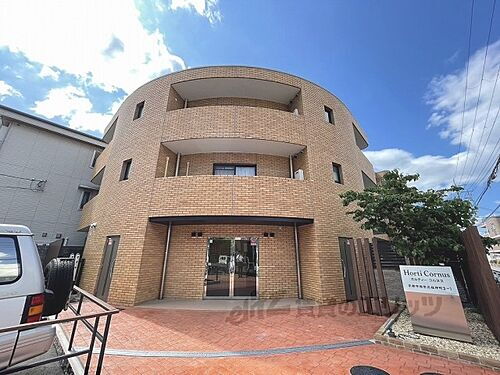 京都府京都市西京区桂坤町 築32年8ヶ月 3階建