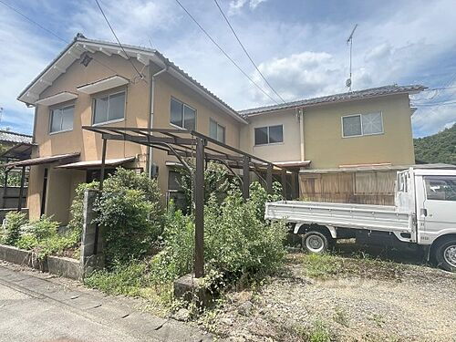 京都府京都市右京区北嵯峨名古曽町 2階建