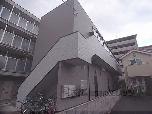 京都府京都市伏見区成町 2階建 築6年10ヶ月