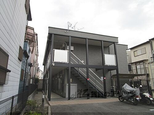 京都府向日市森本町石田 築15年1ヶ月 2階建