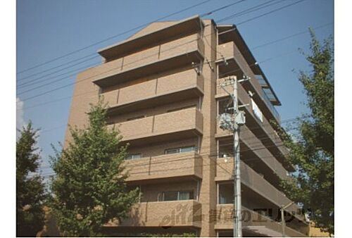 京都府京都市右京区西京極北裏町 賃貸マンション